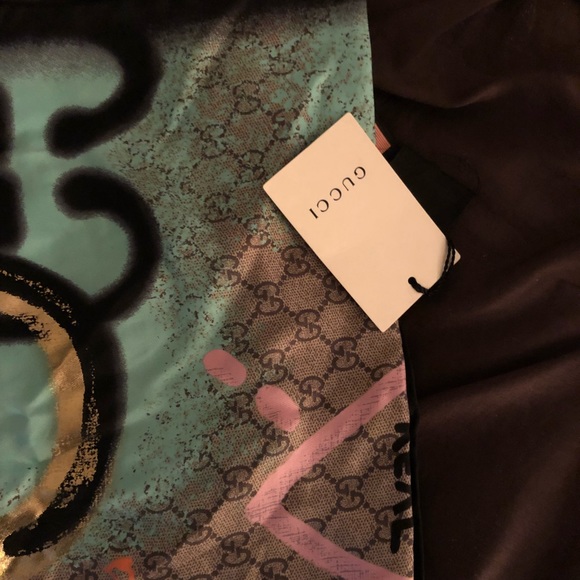 Gucci Scarf - Picture 5 of 5